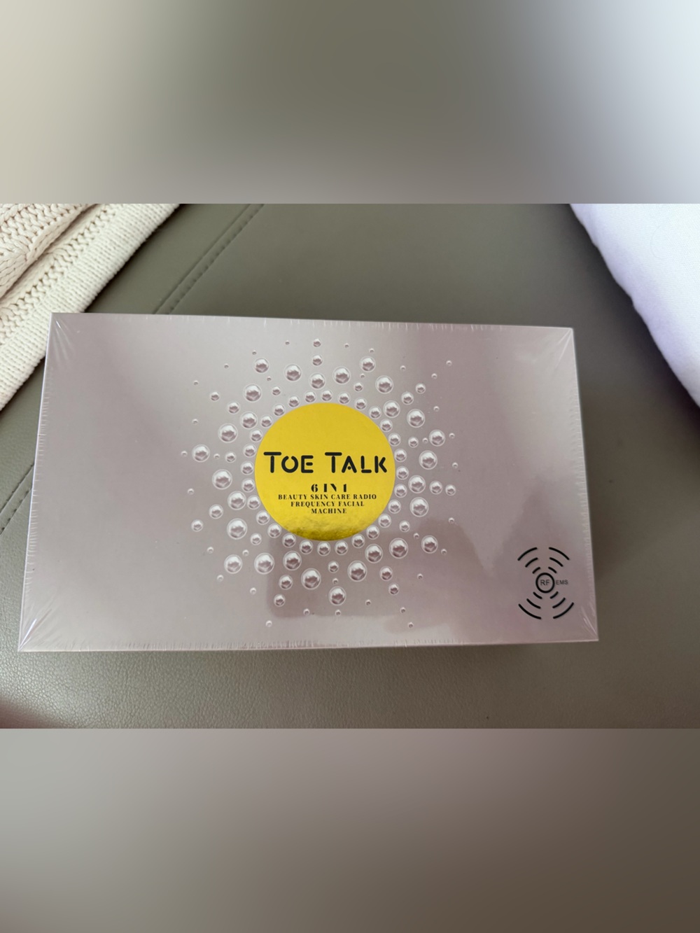 Toe Talk 6-in-1 Beauty Skin Care Radio Frequency Facial Machine.New sealed
